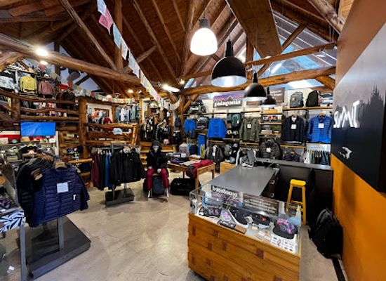 argentina/northern-patagonia/shop/summit-patagonia-rab-timberland-burton-volcom-rip-curl-oneill-trown-opiparo-lado-b