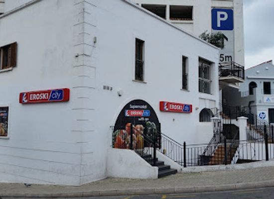 gibraltar/little-bay/shop/eroski-city