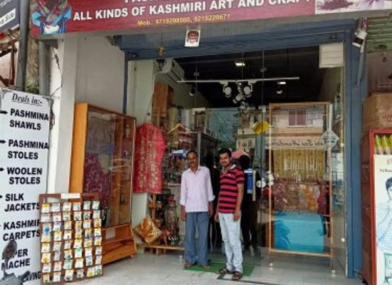 india/uttarakhand/shop/namaste-rishikesh-pashmina-store