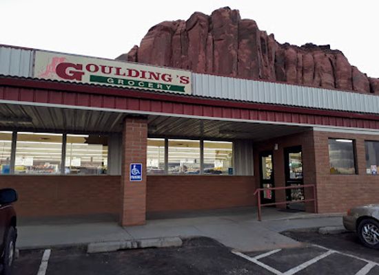 arizona/monument-valley/shop/goulding-s-grocery-store