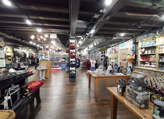 united-kingdom/scotland/shop/tartan-weaving-mill-and-exhibition