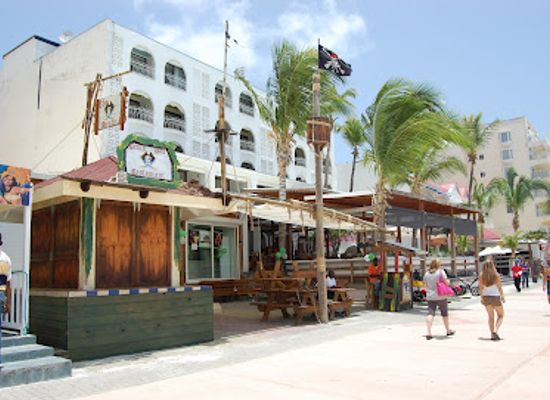 sint-maarten/guana-bay/shop/boardwalk-philipsburg-sint-maarten