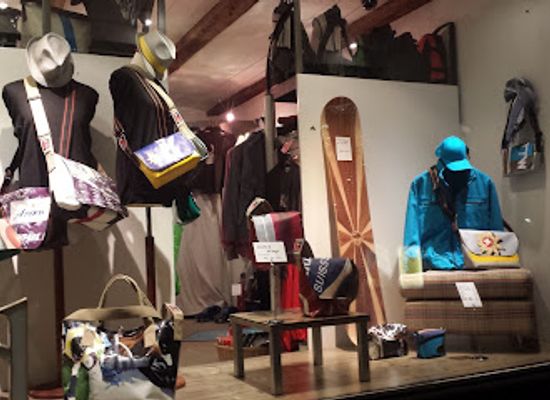 switzerland/arosa/shop/red-by-armin-roth