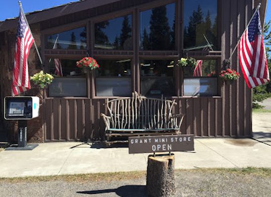 montana/yellowstone-national-park/shop/grant-mini-store