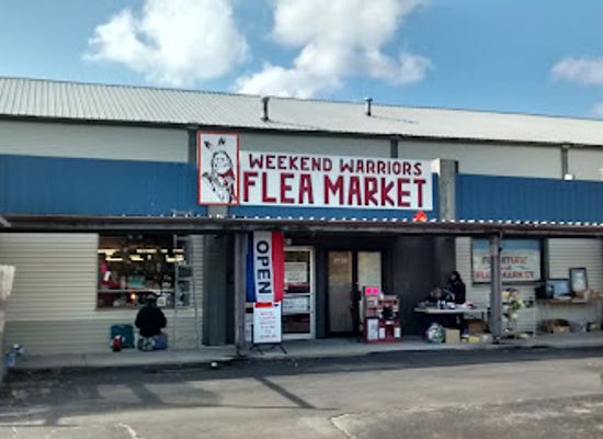 indiana/muncie/shop/weekend-warriors-flea-market