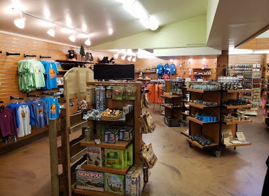 california/yosemite-national-park/shop/yosemite-valley-lodge-gift-shop