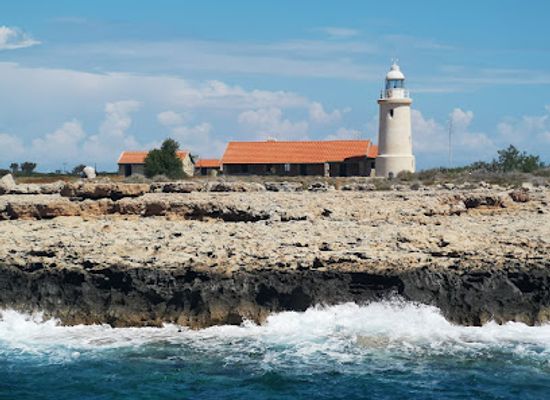 cyprus/makronissos-peninsula/shop/the-lighthouse-in-cape-greco