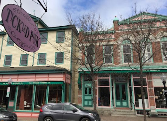 connecticut/central-connecticut/shop/tickled-pink