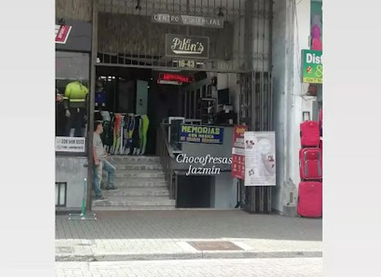 colombia/coffee-axis/shop/chocofresas-jazmin