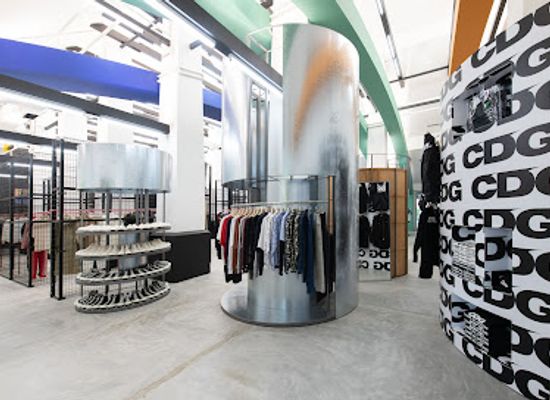 singapore/central-business-district/shop/dover-street-market-singapore