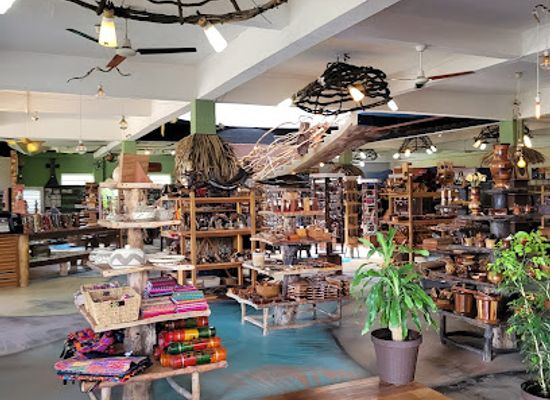 belize/mountain-pine-ridge-forest-reserve/shop/art-box-belize-artisan-store-cafe