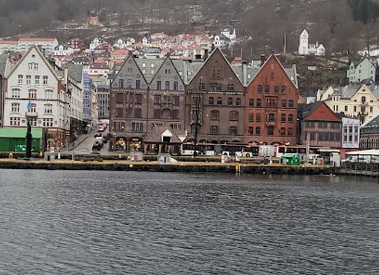 norway/bergen/bryggen/shop/the-no-1-gift-centre