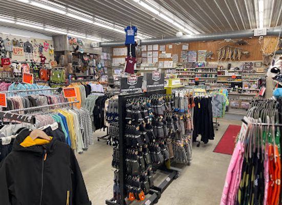 minnesota/iron-range/shop/glen-s-army-navy-store