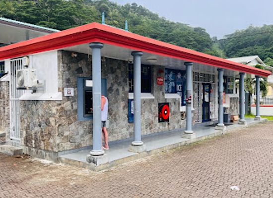 seychelles/grand-anse/shop/srimuga-shop-rite