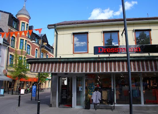 sweden/varmland/shop/dressmann