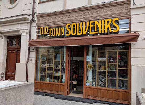romania/bucharest/old-town/shop/old-town-souvenirs