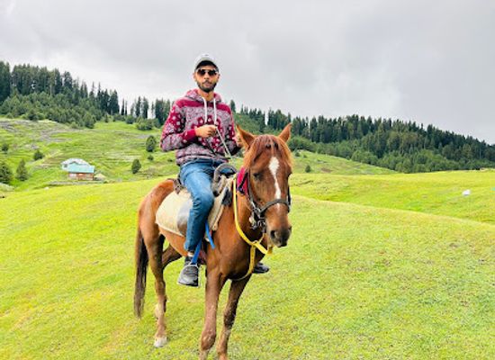 india/gulmarg/shop/maggie-point
