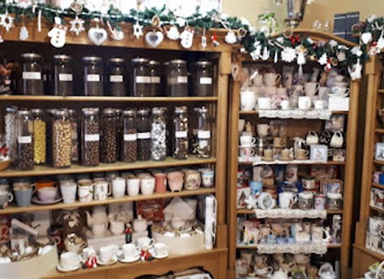 hungary/southern-transdanubia/shop/gyertyavilag-csokiteria