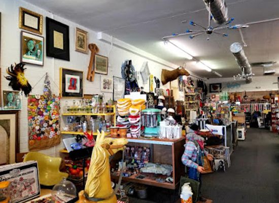 nevada/las-vegas/shop/vintage-vegas-antiques