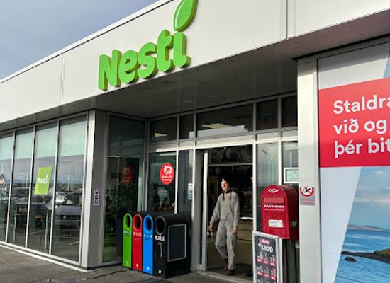 iceland/blonduos/shop/nesti