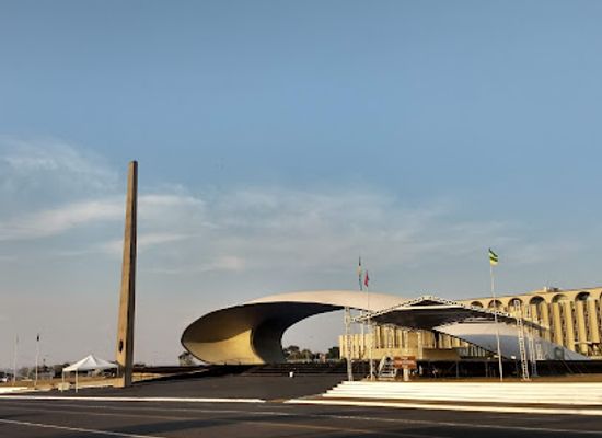 brazil/planalto-central/shop/praca-dos-cristais