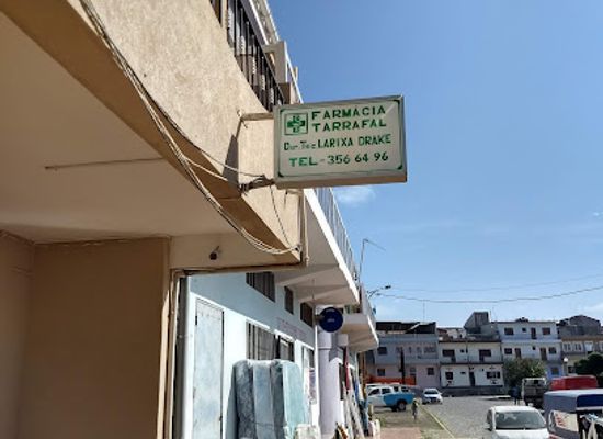 cabo-verde/praia-do-tarrafal/shop/tarrafal-pharmacy