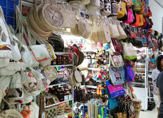 colombia/santa-marta/el-rodadero/shop/artesanias-y-variedades-saddai