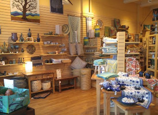 massachusetts/hampshire-county/shop/ten-thousand-villages