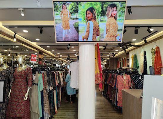 malaysia/george-town/little-india/shop/vastra-crafts-fashion
