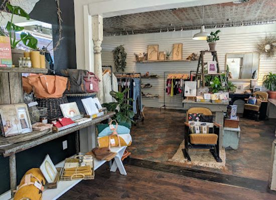 idaho/sandpoint/shop/azalea-handpicked-style