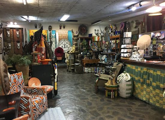 zambia/victoria-falls/shop/elephant-s-walk-shopping-artist-s-village