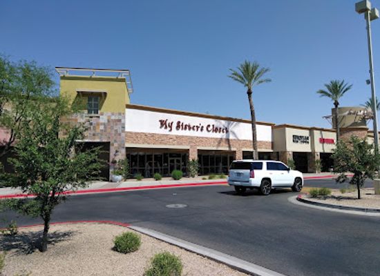 arizona/chandler/shop/las-tiendas-village