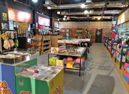 brunei/muara/shop/bwn-souvenirs-store
