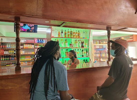 dominica/scotts-head/shop/boland-s-mini-mart