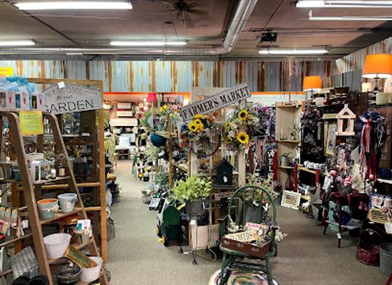 wisconsin/great-river-road/shop/paisley-cow-llc