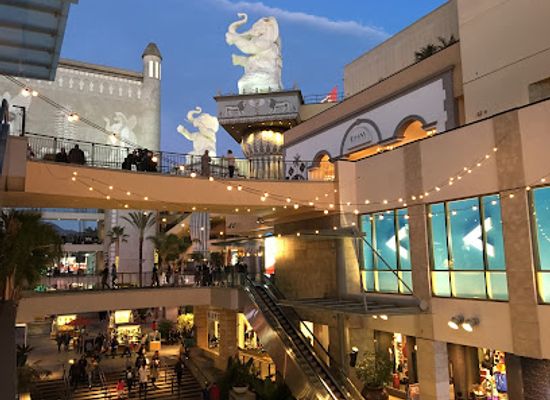 california/hollywood/shop/ovation-hollywood