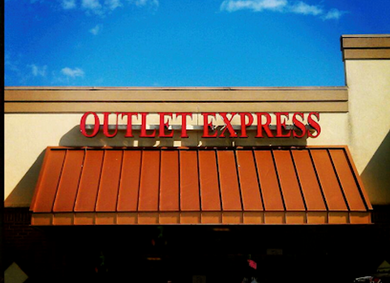 tennessee/johnson-city/shop/outlet-express
