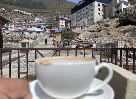 nepal/namche-bazaar/shop/stupa-cafe