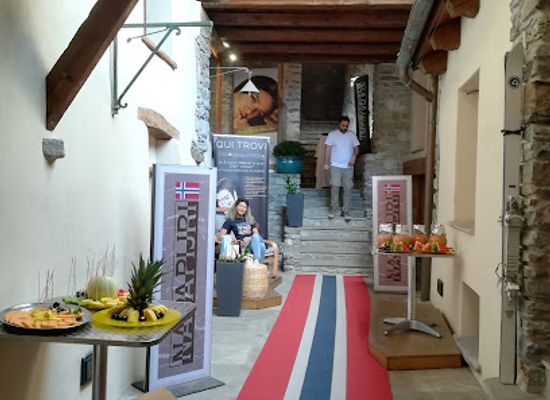 italy/valle-d-aosta/shop/napapijri-courmayeur