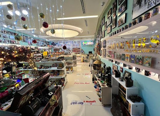 colombia/medellin/shop/souvenirs-y-artesanias-medellin-san-fernando-plaza
