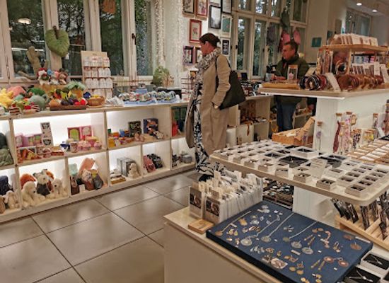 germany/berlin/mitte/shop/hackesche-hofe