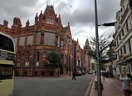 united-kingdom/berkshire/shop/harris-arcade