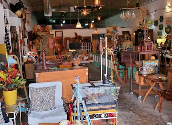 texas/lubbock/downtown-lubbock/shop/lubbock-fancy-flea-company