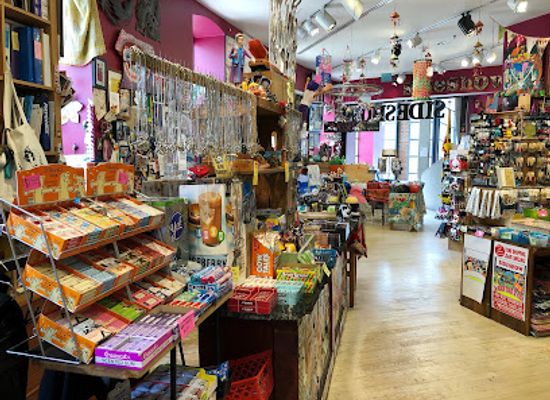 maryland/baltimore/shop/sideshow-at-the-american-visionary-art-museum