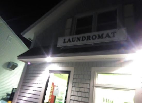 vermont/orleans-county/shop/derby-village-store-laundromat