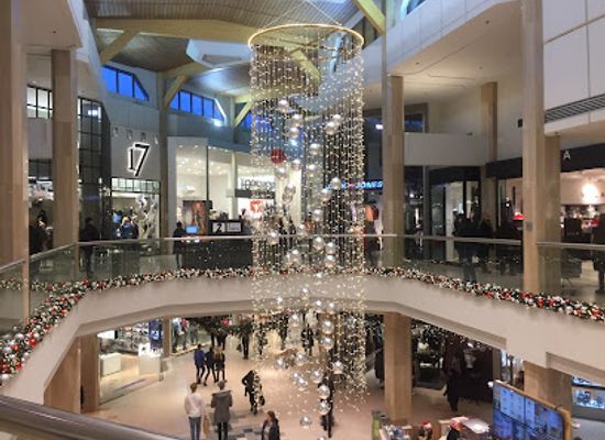 iceland/golden-circle/shop/smaralind