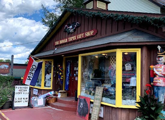 new-york/adirondack-mountains/shop/indian-tepee-gift-shop