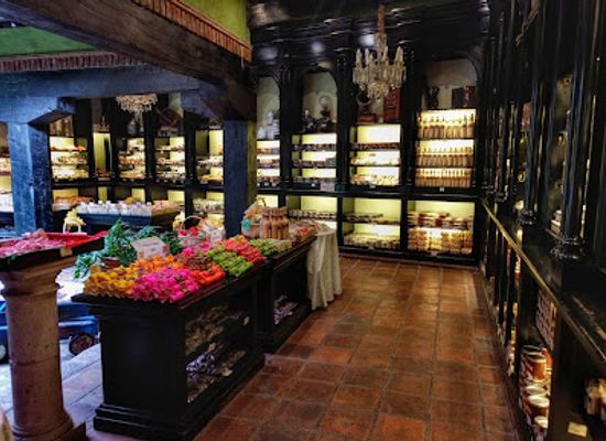 mexico/tierra-caliente/shop/de-la-calle-real-dulces-morelianos