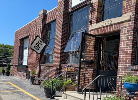 michigan/st-joseph/shop/1232-broad-st-mercantile