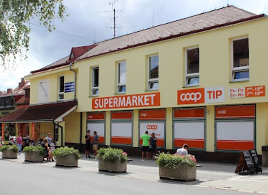 czechia/lipno-dam/shop/supermarket-coop
